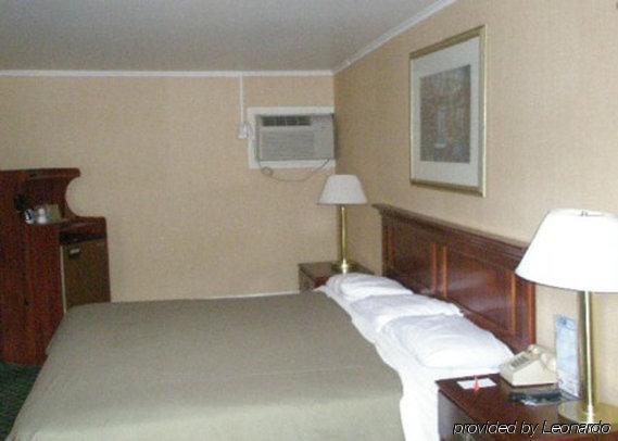 Hyannis Host Inn Pokój zdjęcie